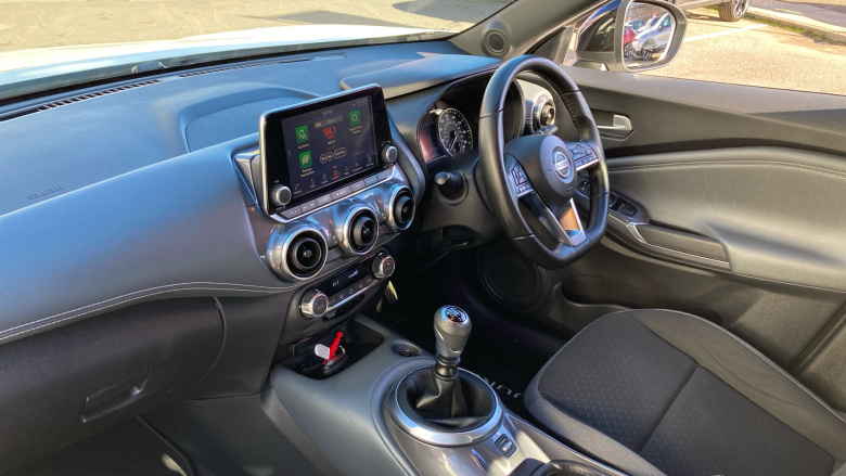 Nissan Juke 1.0 DiG-T 114 N-Connecta 5dr Petrol Hatchback